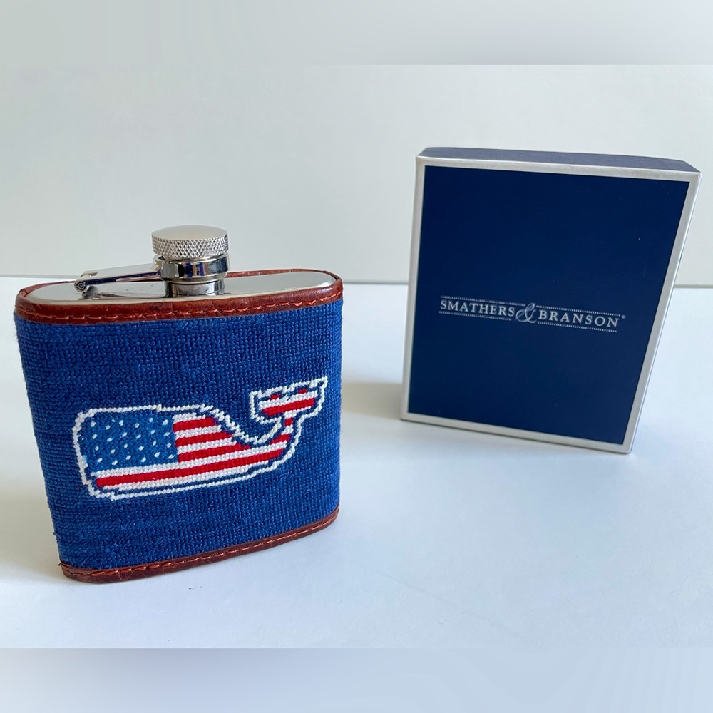 Smathers & Branson American Flag Whale Flask
